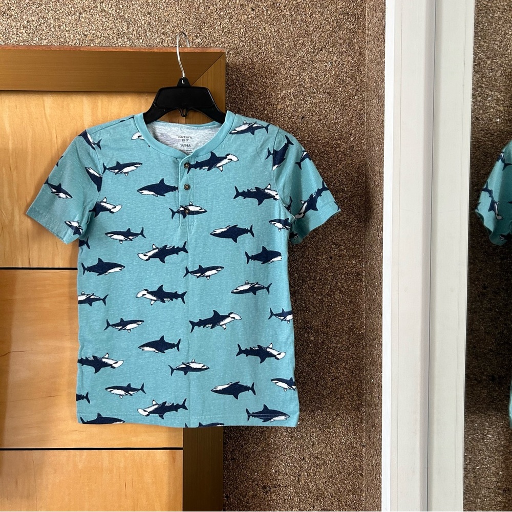 Carter’s boys blue shark short sleeve top